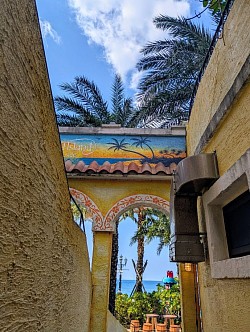 北谷町　アメリカンビレッジ海岸通り